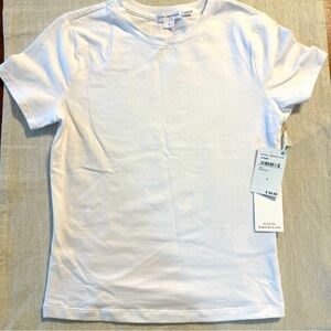 Good American Classic White Tee. Size Small